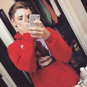 Meet your Posher, Sawyer